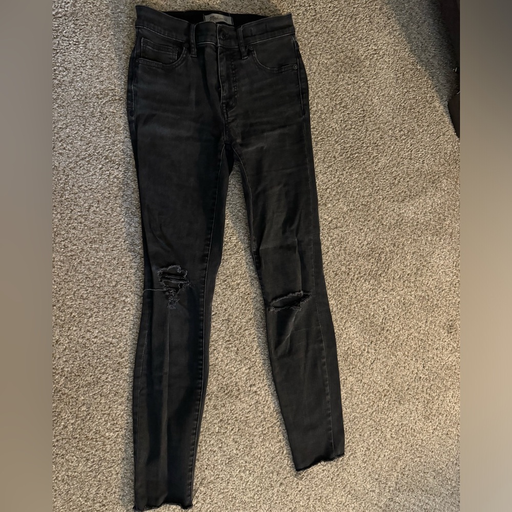Distressed black skinny jeans from Madewell